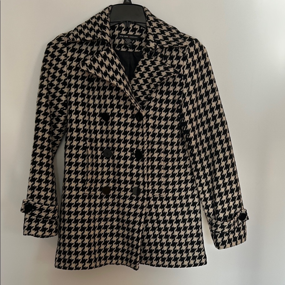 New York & Company Women’s B&W Houndstooth Pea Coat - Size 2